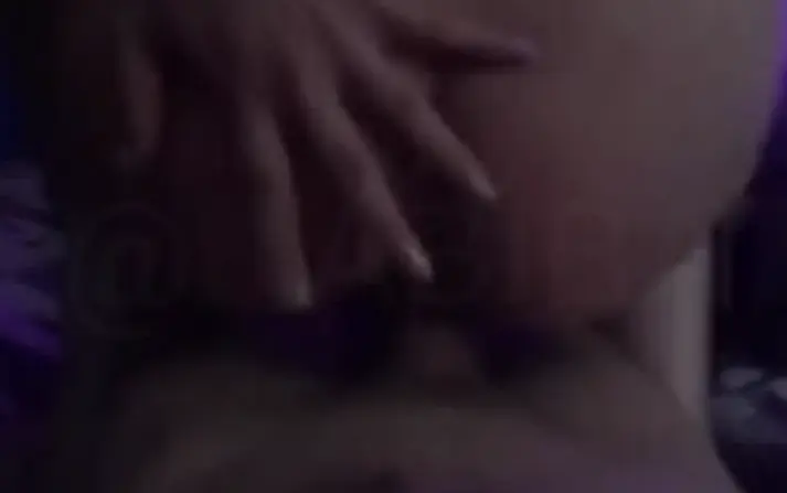 کلیپ سکس کیر سواری دختری حشری رو دوست پسرش که نشسته روش و داره سوار کاری میکنه